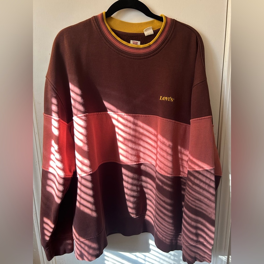 Men’s sweatshirt